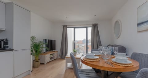 Large living room with lounge & dining space