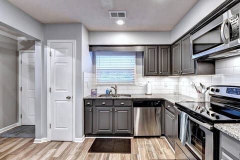 B17715d0 c94e 4527 b672 eccc8774377e