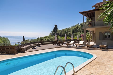 Amazing view to the sea from our swimming pool