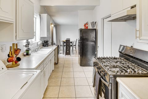 Property Interior | Free WiFi | Central Heating | Swamp Cooler