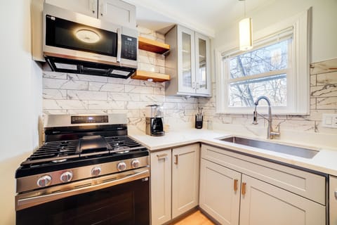 Kitchen | 1st Floor | Cooking Basics | Dishwasher