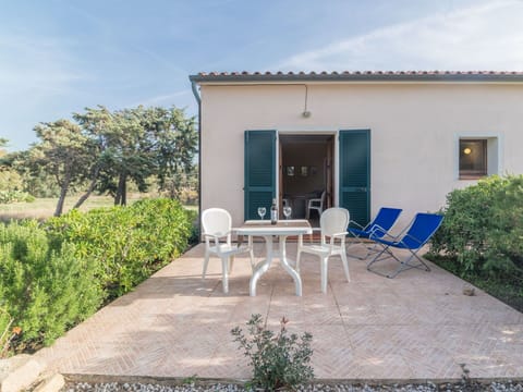 Outdoor Furniture, Furniture, Chair, Outdoor Table, Door, Shade, Garden, Kitchen & Dining Room Table, Yard, Landscaping