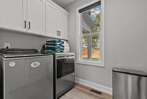 Brand new Whirpool appliances for anything your family or group could need. 