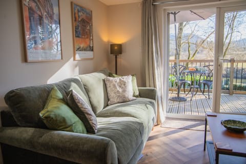 Living Room / Lounge