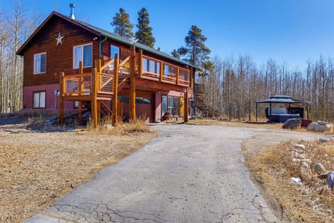 Fairplay Vacation Rental | 3BR | 2BA | 1 Step to Enter | 2,800 Sq Ft