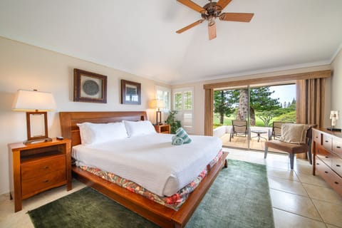 Bedroom with King bed