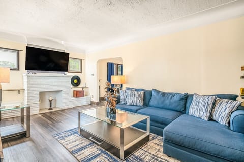 Living Room - 65" TV and numerous Streaming Channels; Sofabed too