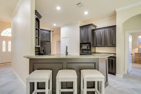 Kitchen | Stove | Dishwasher | Keurig Coffee Maker