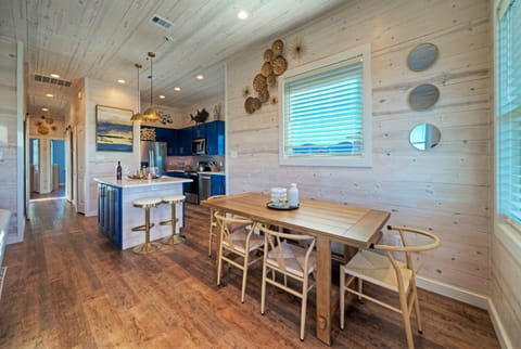 Dining table. (Bayview)