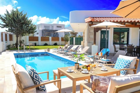 Eliomar Beachside Villa | HotelPraxis Group