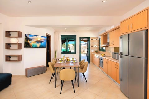 Eliomar Beachside Villa | HotelPraxis Group