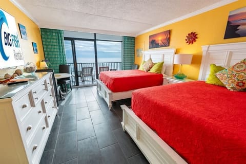 Room with Stunning Views☀️