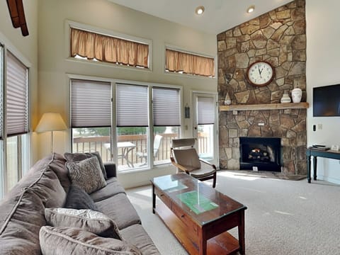 Welcome to Deep Creek Village #1 - Tahoe Este