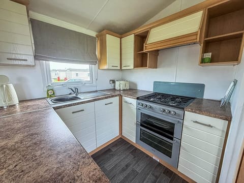 A holiday home kitchen is designed to make your stay comfortable and enjoyable. Explore the British Coastline on a beach break any day of the week.