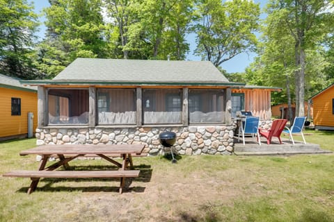 Conover Vacation Rental | 3BR | 1BA | 4 Steps to Enter | 800 Sq Ft