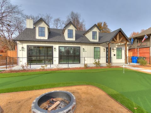 14-web-or-mls-501 E Brooks St-15