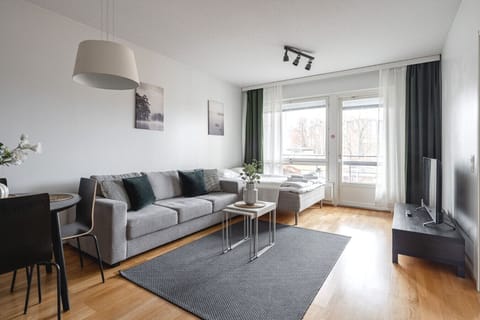 The apartment is a one-bedroom apartment and there is a private sauna and a glazed balcony for you to use.