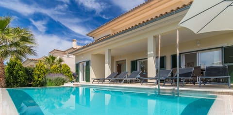 Holiday Home Swimming Pool