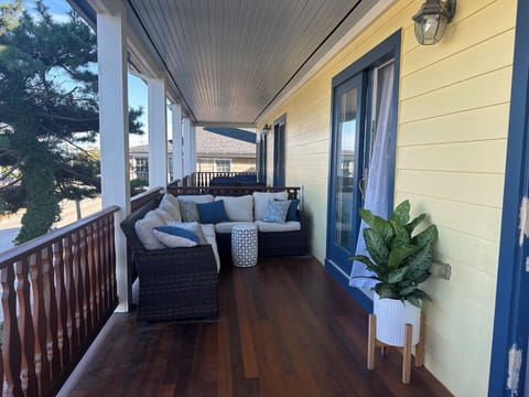 2nd floor deck area with seating