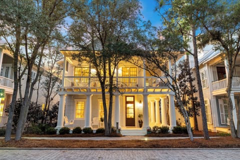 Mermaid Manor - Dusk