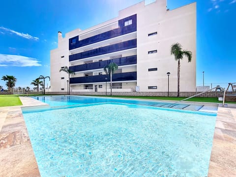 Stylish 3-bedroom south-facing apartment in Velapi. Enjoy modern amenities, stunning views, and a perfect holiday experience.