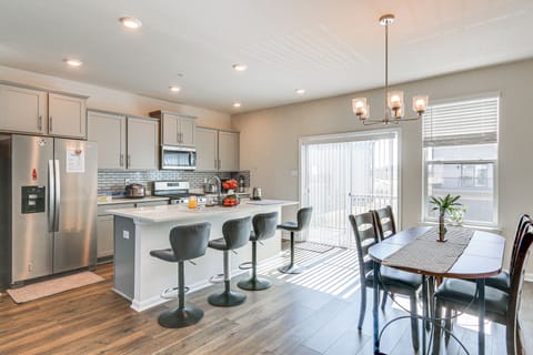 Frederick Vacation Rental | 3BR | 2.5BA | Stairs Required | 1,962 Sq Ft