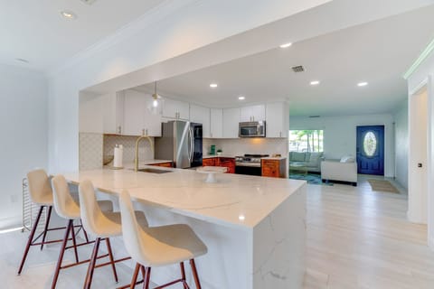 Kitchen | Slow Cooker | Trash Bags & Paper Towels | Spices