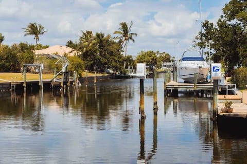 Where the boat meets the backyard—waterfront bliss.