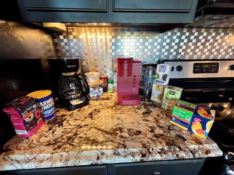 Coffee maker,  Keurig, decaf, tea, electric kettle, blender, corkscrew 