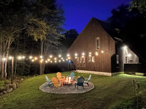 Gather ‘round the fire for s’mores, stories, and starlit skies.