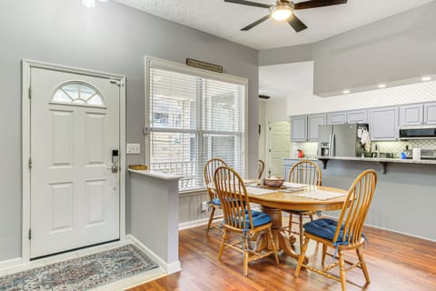 Dining Tables | Dishware/Flatware