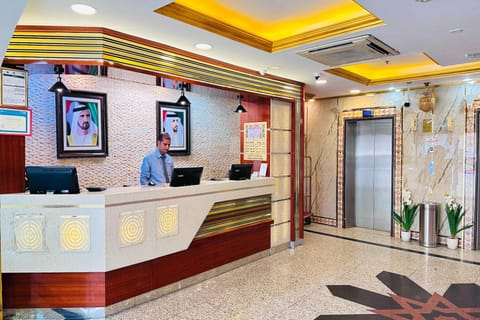 Entrance / Reception