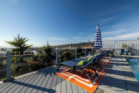 Patio Mission Bay views