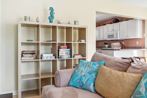 Cozy living room – the perfect spot to relax and unwind with family or friends.