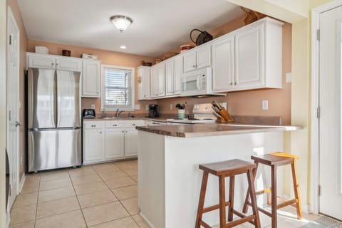 From morning coffee to midnight snacks, this space does it all