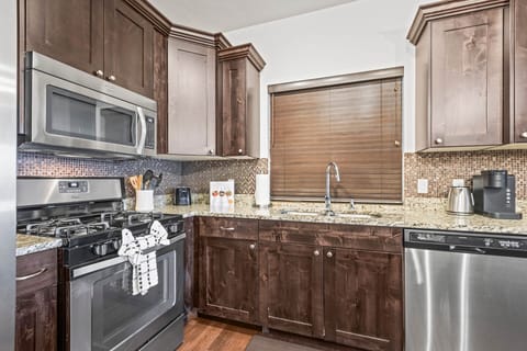 Vacation Rentals in Park City at Bear Hollow Ridge 2207: Fully-equipped kitchen with stainless steel appliances