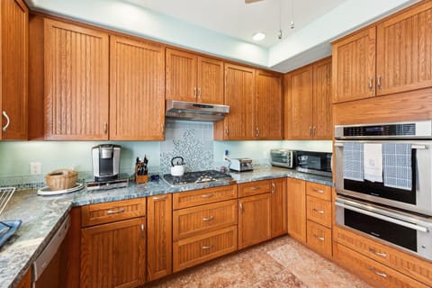 Indoors, Kitchen, Appliance, Microwave, Oven