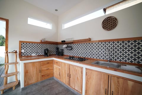 One-Bedroom Villa with Private Pool in Amed (238)