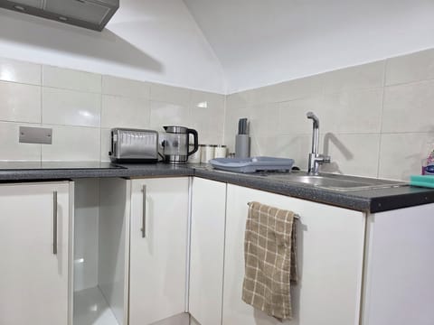 Kicthen with full appliances