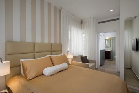 Master Suite with Master Bathroom