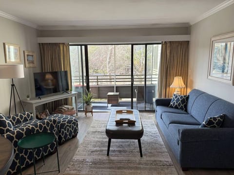 Eedaf543 481f 4eb9 a347 e81590f56d8b