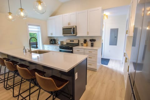 Main Level | Kitchen