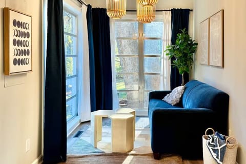 Bright and cozy lounge with a stylish touch!