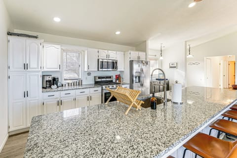 Kitchen | Cooking Basics | Dishwasher | 1st Floor