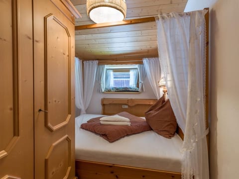 Apartment 2 bedrooms WEST - far view Apartment in Salzburgerland