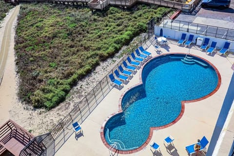 Pool, Water, Swimming Pool, Outdoors, Aerial View