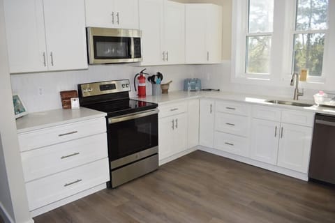 Fully equipped kitchen