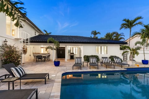 Resort Style Pool and Spa Complex Perfect for Twilight Relaxation