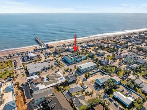 This vacation rental is perfectly located just one block from the beautiful Flagler Beach, offering easy access to the sand and surf.