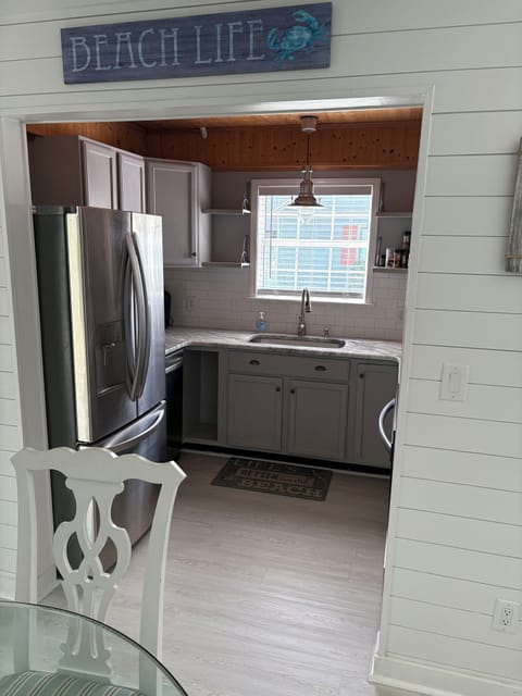 Kitchen - Make a meal here!  Or go out to a nice restaurant?